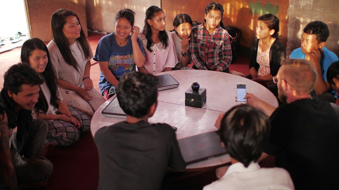 group discussion media